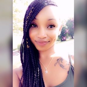 Meet your Posher, Kara